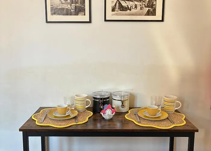 The Yellow Nest In Trastevere *