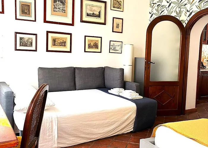 The Yellow Nest In Trastevere Daire Roma